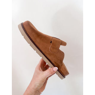 Corkys Distracted - Camel Faux Suede Clog
