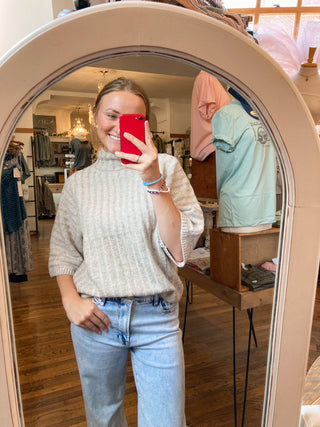 Ribbed Knit Mock Neck Sweater | VJ-01