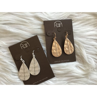 Shimmering Crystal Teardrop Earrings | RJ-25