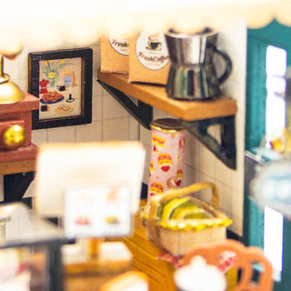 DIY Miniature House Kit: Cream & Sugar Café