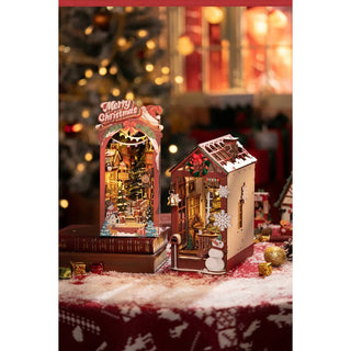 DIY Book Nook Kit: Christmas Indoor Scene