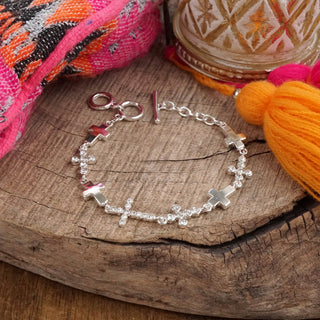 Gracefully Linked Bracelet