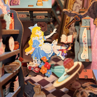 DIY Book Nook Kit | Alice's Adventure | HTQ128