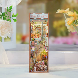 DIY Book Nook Kit: Flower Shop HTQ141