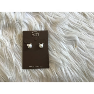 Faux Pearl Cat Post Earrings | RJ-18