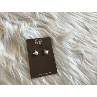 Faux Pearl Cat Post Earrings | RJ-18