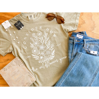 Consider How The Wildflowers Grow Graphic Tee | Kt-15