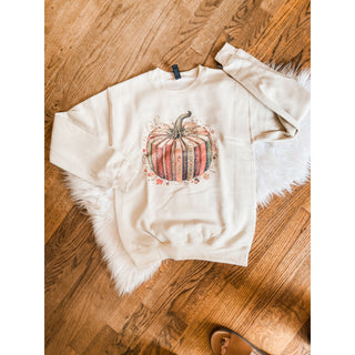 Pumpkin Book Stack Graphic Sweatshirt | KT-382