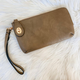 Kendall Crossbody Wristlet w/ Twist Lock