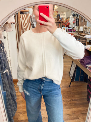 Sand Beige Viscose Front Seam Round-neck Sweater ZN-72