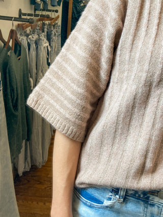 Ribbed Knit Mock Neck Sweater | VJ-01