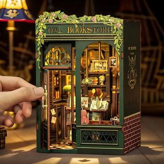 DIY Book Nook Kit |Owl Bookstore | HCB201
