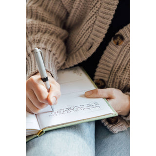 Mom's Story: A Memory and Keepsake Journal for My Family