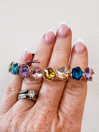 Multi-Faceted Flower Gem Stretch Bracelet