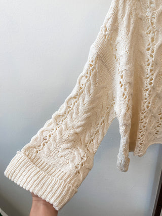 Soft Twist Half-Button Sweater | LL-02