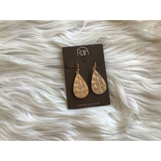 Shimmering Crystal Teardrop Earrings | RJ-25