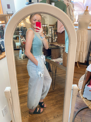 Seaside Stroll Pants | Bow Detail Stripe Textured Woven Pants | VJ-21