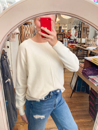 Sand Beige Viscose Front Seam Round-neck Sweater ZN-72