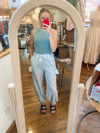 Seaside Stroll Pants | Bow Detail Stripe Textured Woven Pants | VJ-21
