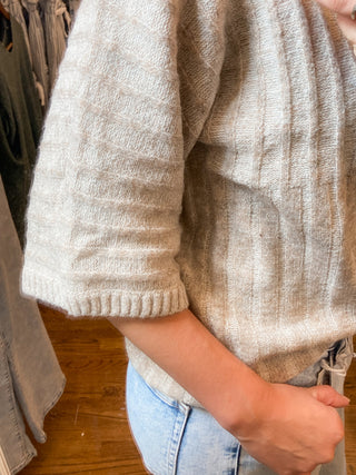 Ribbed Knit Mock Neck Sweater | VJ-01