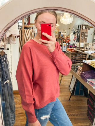 Rust Viscose Front Seam Round-neck Sweater ZN-71