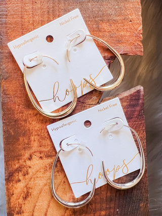 Graduated Oval Hoop Earring
