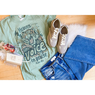 Heaven Lifts its Voice in Praise| Psalm 19:11 | Graphic Short-Sleeved Tee | KT-179