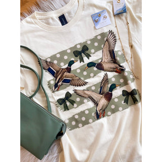 Southern Mallard Charm Graphic Tee | KT-412