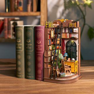 DIY Book Nook Kit: Silent Corner Study | TGE02