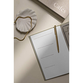 Mom's Story: A Memory and Keepsake Journal for My Family